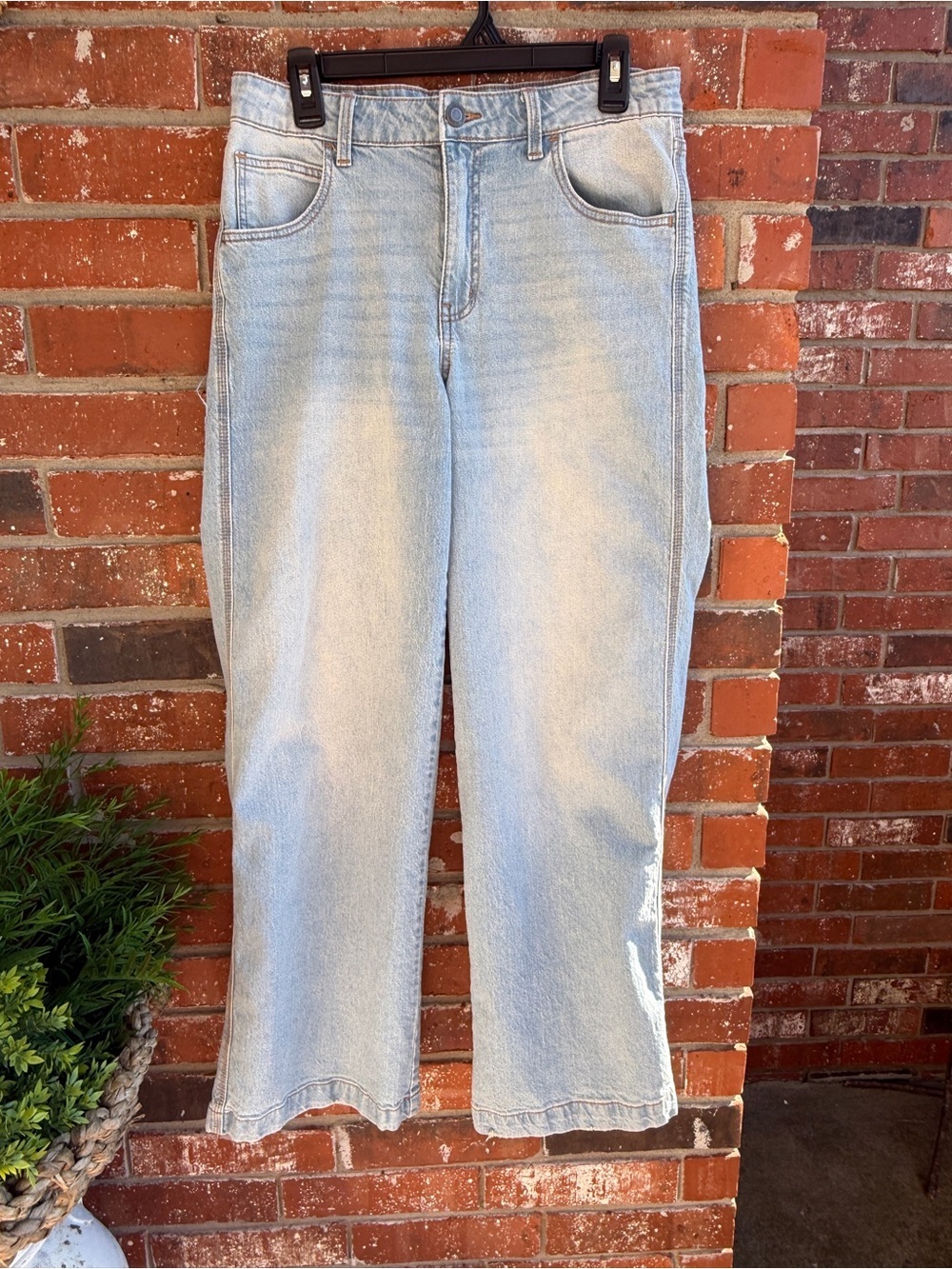 No Boundaries Light Blue Straight Leg Jeans